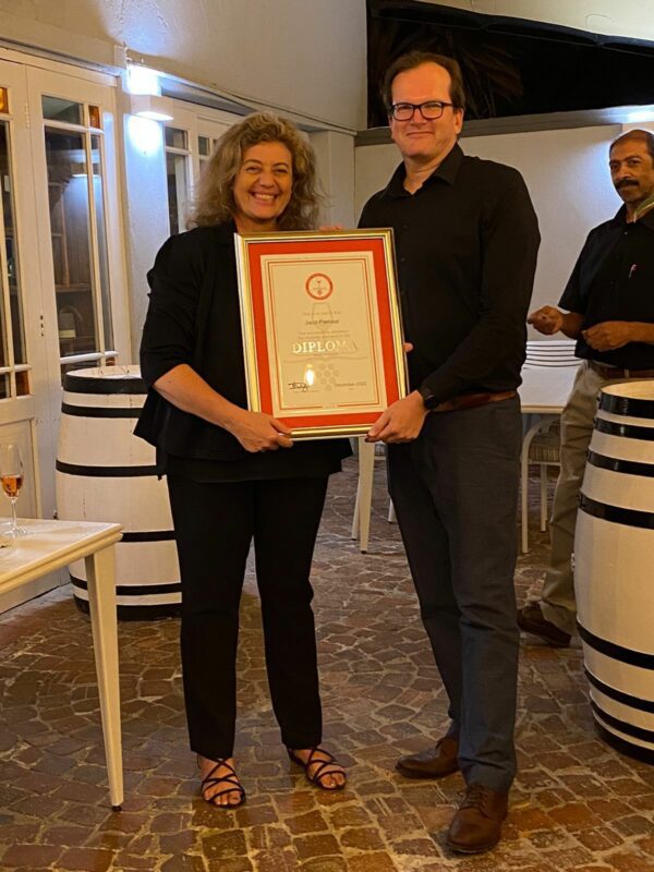 Jaco receiving his diploma from the Cape Wine Academy.